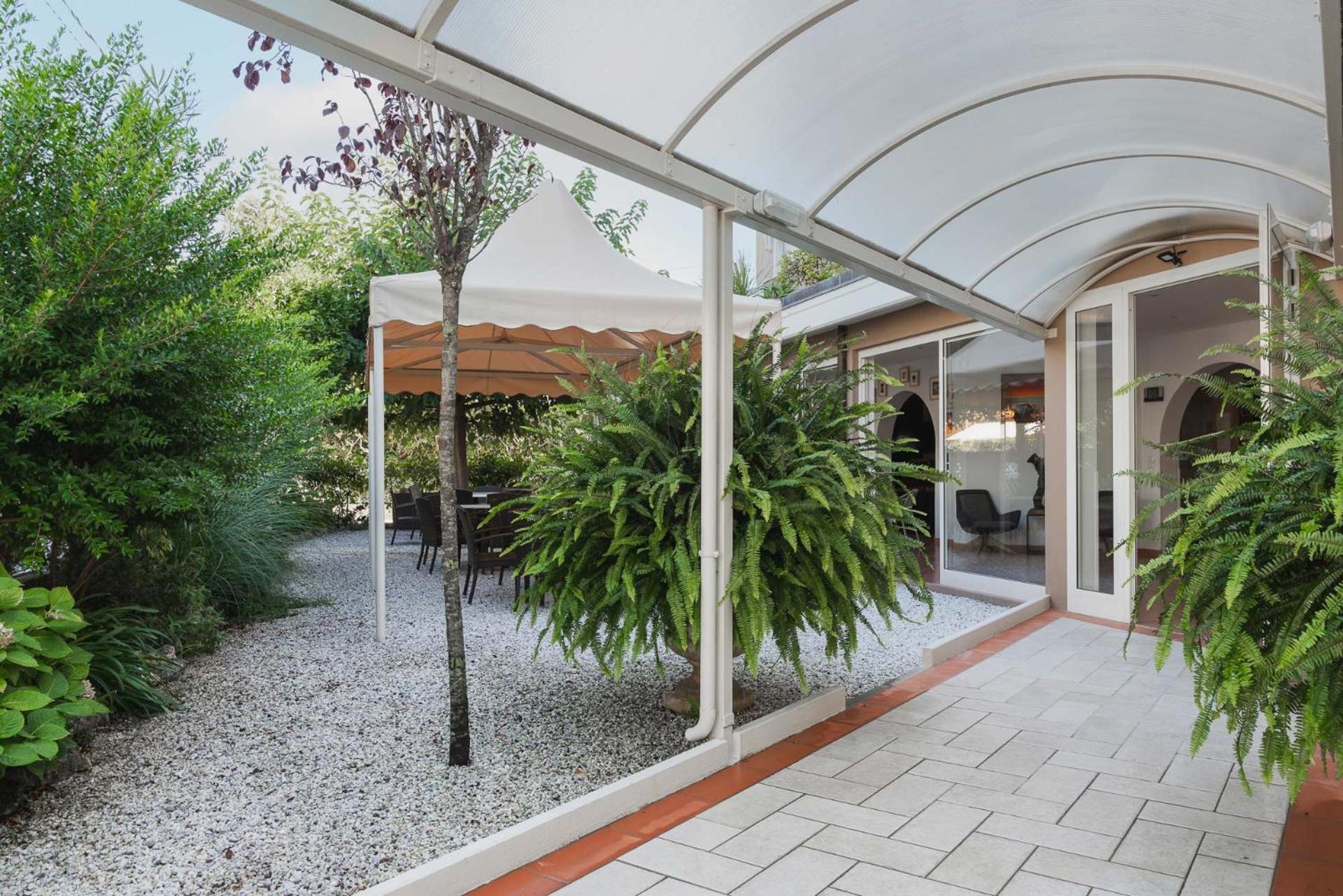 Hotel Azzurra Marina di Pietrasanta Bagian luar foto