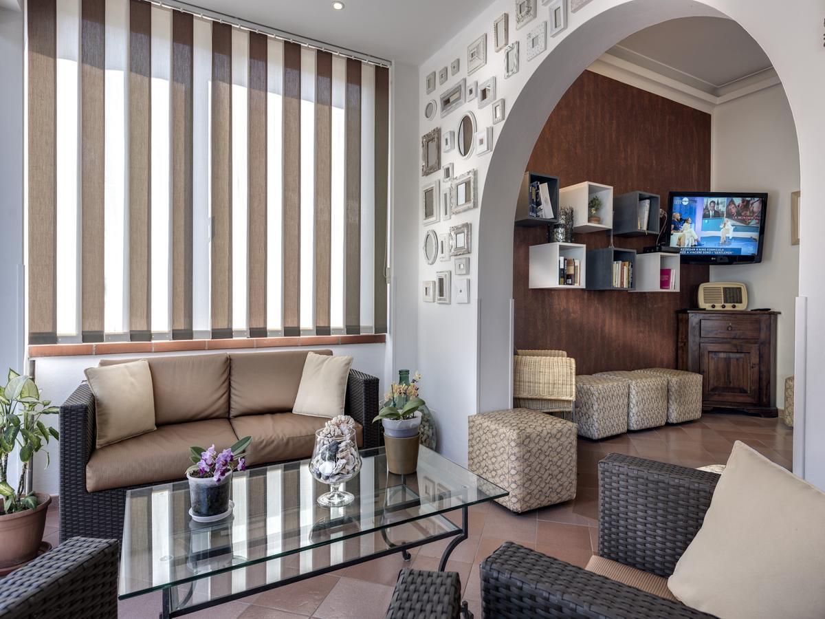 Hotel Azzurra Marina di Pietrasanta Bagian luar foto